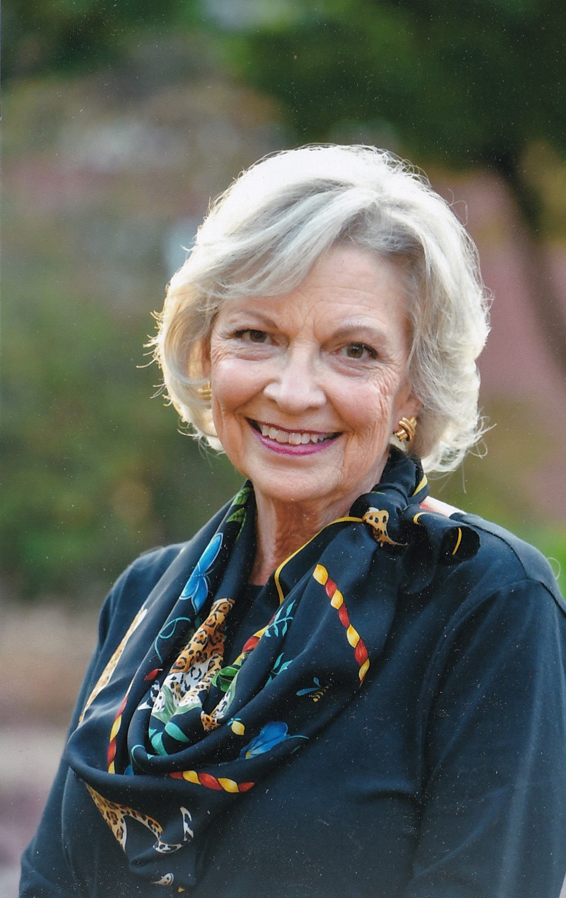 Suzanne Howard, Special Guest, 97th Concord Christmas Parade